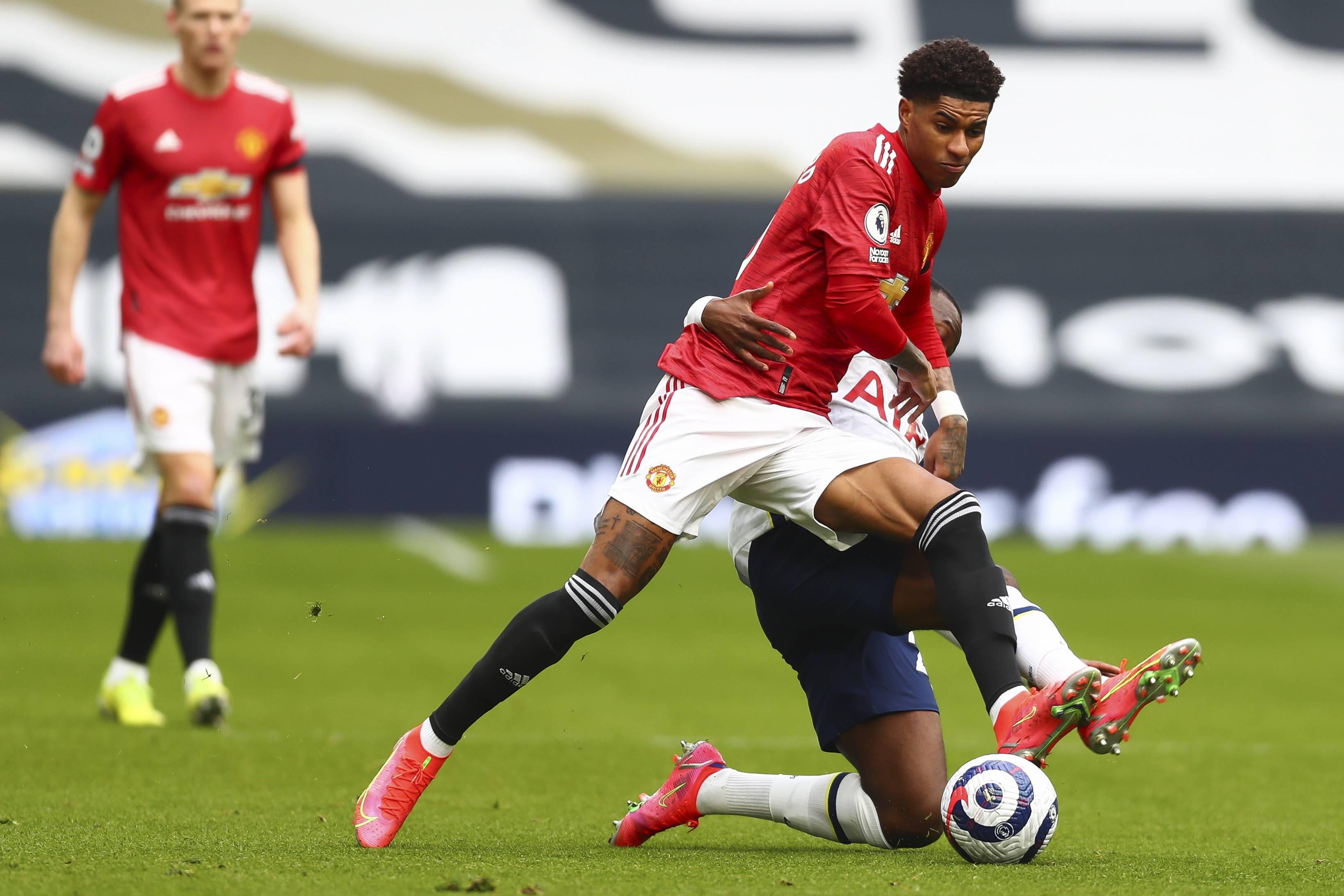 的球队的决 的球队的决